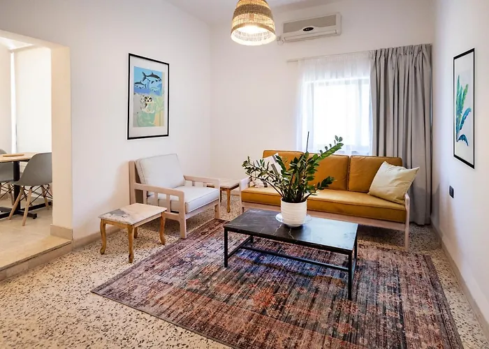 Julia'S Hotel Suites